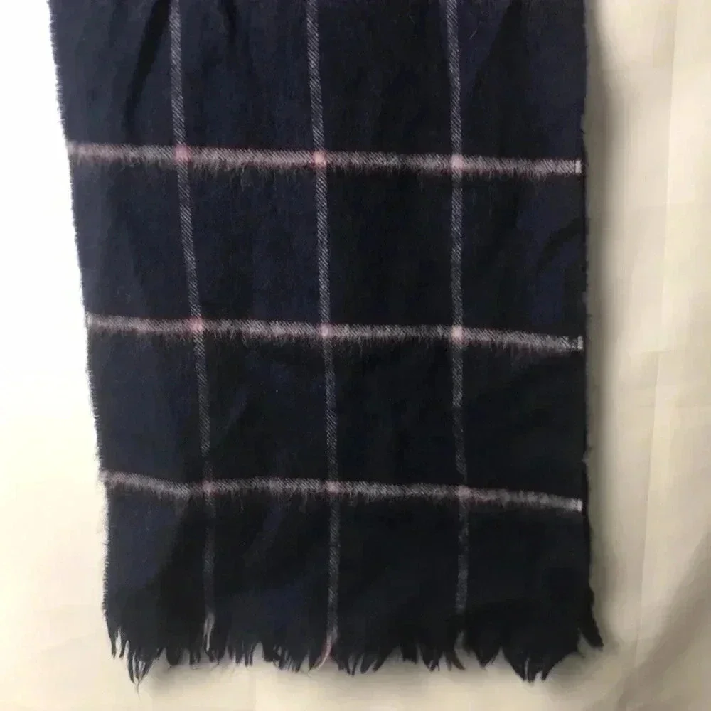 UNBRANDED 100% LAMBS WOOL BLUE PLAID‎ SCARF MADE IN URUGUAY